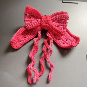 laco-de-cabelo-em-croche-premium